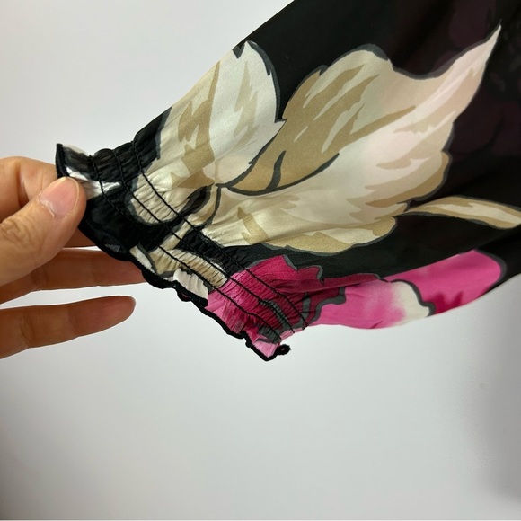 Zac & Rachel Pink Ruffled Blouse with Relaxed Fit Size Medium - Picture 5 of 9